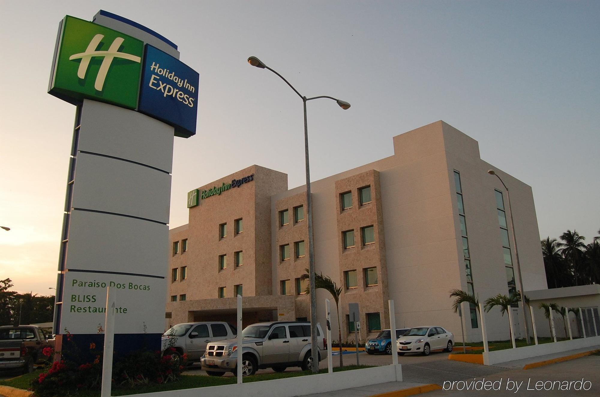 Holiday Inn Express Paraiso - Dos Bocas, An Ihg Hotel Paraíso Exterior foto